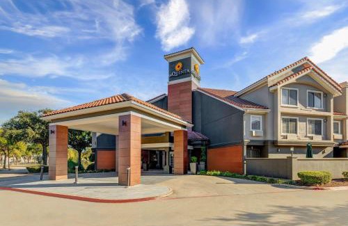 Irving Hotel | La Quinta by Wyndham Dallas DFW Airport North