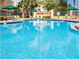 Hollywood Hotel | La Quinta by Wyndham Ft. Lauderdale Airport
