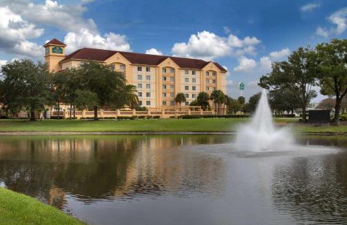 Southpoint Hotel | La Quinta by Wyndham Jacksonville Butler Blvd