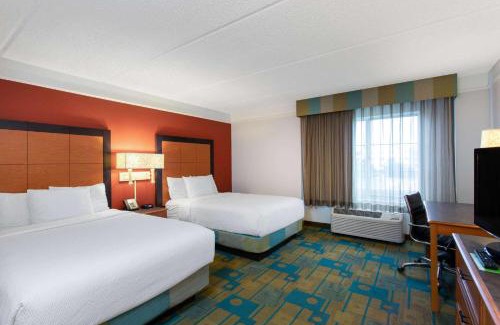 Southpoint Hotel | La Quinta by Wyndham Jacksonville Butler Blvd