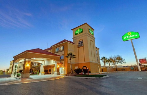 Municipio de Juárez Hotel | La Quinta by Wyndham Cd Juarez Near US Consulate