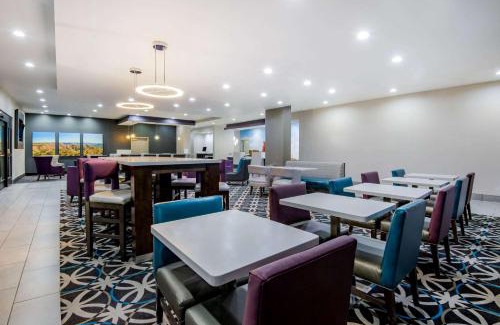 Pampa Hotel | La Quinta by Wyndham Pampa