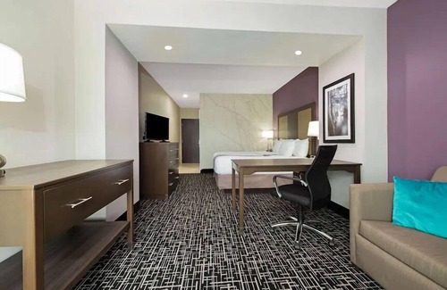 Lake Charles Hotel | La Quinta Inn and Suites Casino area