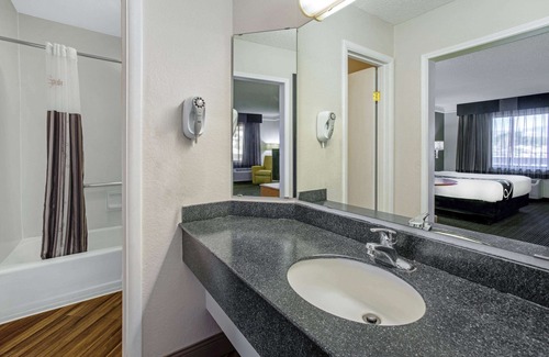 Tucson Hotel | La Quinta Inn by Wyndham Tucson East