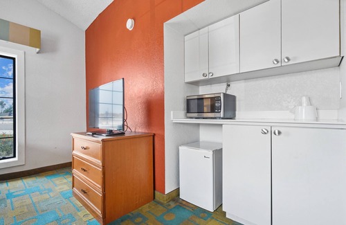 Costa Mesa Hotel | La Quinta Inn by Wyndham Costa Mesa / Newport Beach