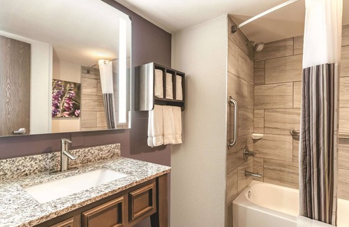 Glenwood Springs Hotel | La Quinta Inn & Suites by Wyndham Glenwood Springs