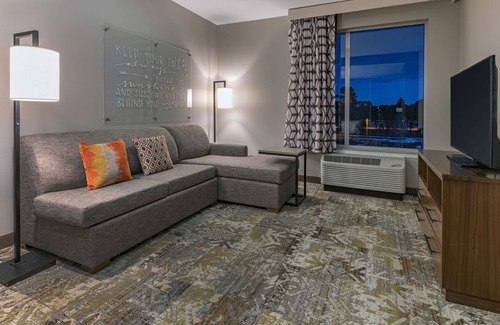 Flagstaff Hotel | La Quinta Inn & Suites by Wyndham Flagstaff East I-40