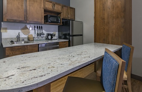 Flagstaff Hotel | La Quinta Inn & Suites by Wyndham Flagstaff East I-40