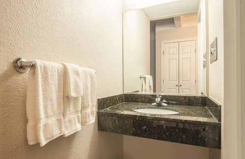Silverthorne Hotel | La Quinta Inn & Suites by Wyndham Silverthorne - Summit Co