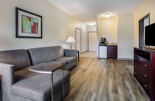 McKinney Hotel | La Quinta Inn & Suites by Wyndham McKinney