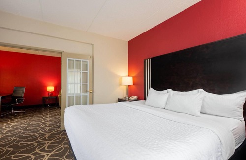 Summersville Hotel | La Quinta Inn & Suites Summersville / New River National Park