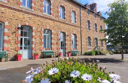 Chatelaudren Apartamento | La Récréation - 2 bedrooms apartment Les Billes - Covered outdoor swimming pool