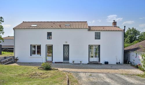 Saint-Philbert-de-Grand-Lieu Casa | La Résidence AKWABA