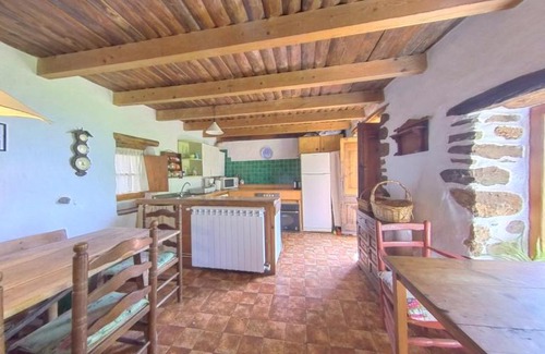 Rivert Casa | La Rectoria de Rivert - Rural Holiday Accomodation