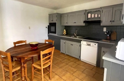 Mallemort Casa | "La Régalade" - Family house in the countryside and on the edge of Durance.