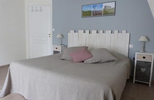Saint-Bonnet-de-Chirac Cama Y Desayuno | La Reine des prés Chambres d'Hôtes
