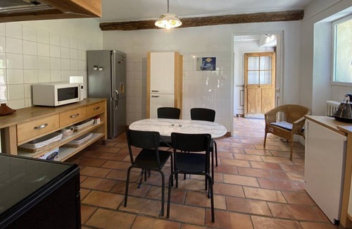 Fontaine-de-Vaucluse Casa | La Remembranco - 2 bedroom house with terrace