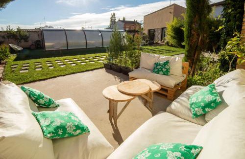 Vadocondes Casa | La Ren Lecrés casa piscina jardin y barbacoa