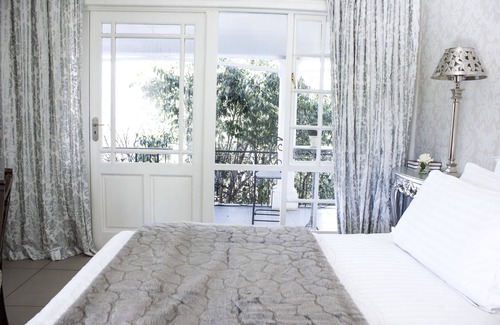 Mohokare Cama Y Desayuno | La Riviera Guesthouse