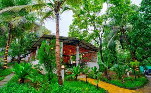 Vagator Hotel | La Roca Inn