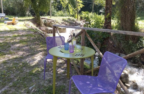 Assisi Apartamento | La Rocca Apartment, sourrounded by greenery