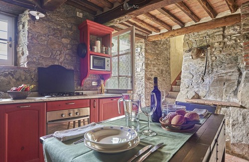 Brandeglio Apartamento | La Roccia, Brandeglio, Bagni di Lucca, Lucca