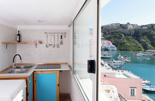 Procida Casa | La Romantica | Corricella Terrace