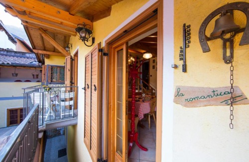 Brusimpiano Apartamento | La Romantica