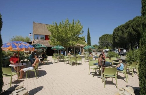 La Roque-d'Antheron Casa | La Roque d'Anthéron - Mobile-home - 6 pers - 3 bdrms - Swimming pool