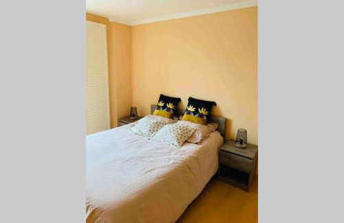 Jugon-les-Lacs-Commune-Nouvelle Apartamento | La roseraie de L arguenon, appartement charmant centre ville