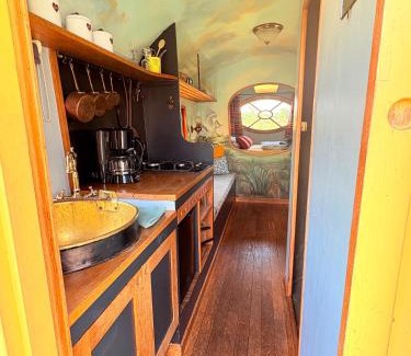 Beaulon Cama Y Desayuno | La roulotte Champêtre des Grillots