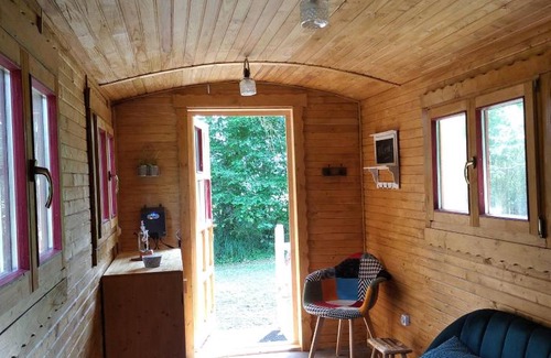 Le Vieil-Bauge Casa | La Roulotte Du Moulin De Palet