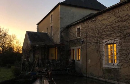 Le Vieil-Bauge Casa | La Roulotte Du Moulin De Palet