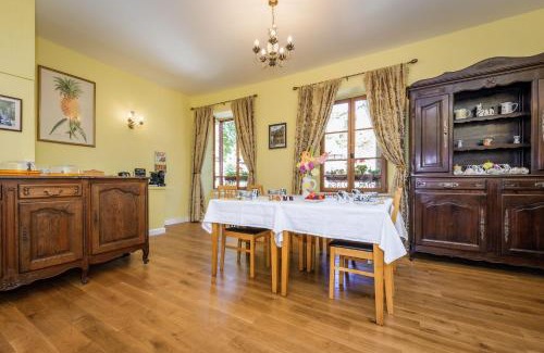 Segur-le-Chateau Cama Y Desayuno | La Ruche Chambres d'hôtes