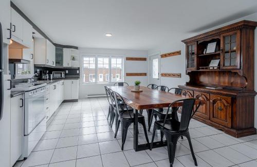 Petite-Riviere-Saint-Francois Chalet De Esquí | La Shred - 5min Massif, Foyer, Spa