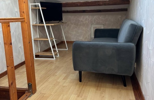 Peyriac-de-Mer Apartamento | La SALINE atypical village house, facing the salt marshes
