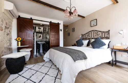 Vence Casa | La Sanverine private room historic center Vence