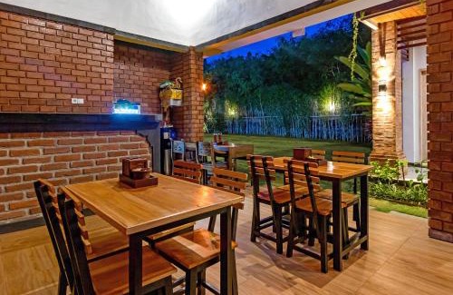 Batu Bolong Casa | La Sari Village
