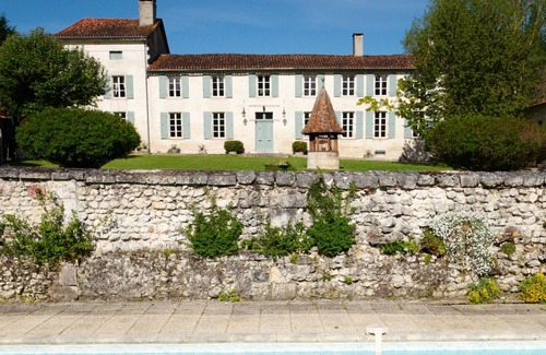 Saint-Romain Casa | la Sauzade: gorgeous country house, Aubeterre-sur-Dronne, nr Dordogne