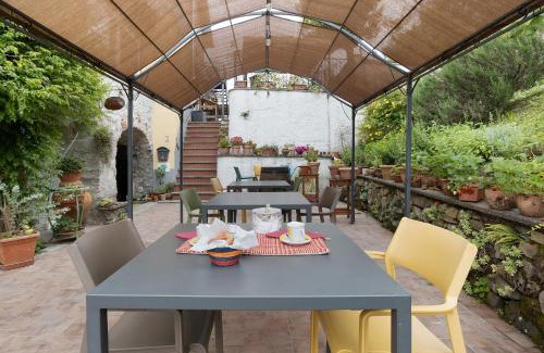Beverino Cama Y Desayuno | La scortica - casa di campagna