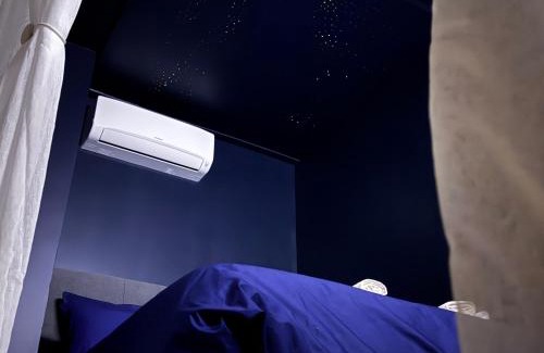 Livron-sur-Drome Apartamento | La Secret Room - suite de luxe avec jacuzzi