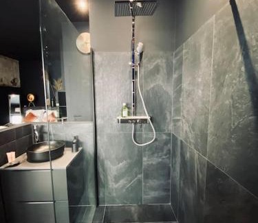 Saint-Bruno - Saint-Victor Apartamento | La Shelby avec terrasse privée