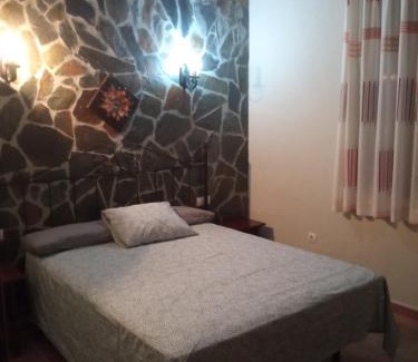 Ardales Casa | La solana de turon. El pino