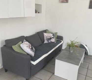 Bleigny-le-Carreau Casa | La Solangette, petite maison confortable et calme