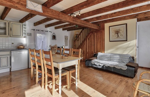 Villelaure Casa | La Source - 3* Gîte with terrace