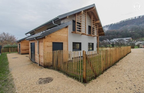 Villard-d'Hery Casa | LA Source - Villard D'hery