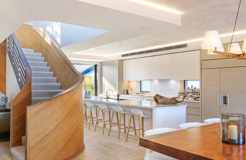North Avoca Casa | LA SPAGGIA - THE BEACH | Beachfront , Pool | Accom Holidays