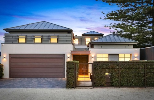 North Avoca Casa | LA SPAGGIA - THE BEACH | Beachfront , Pool | Accom Holidays