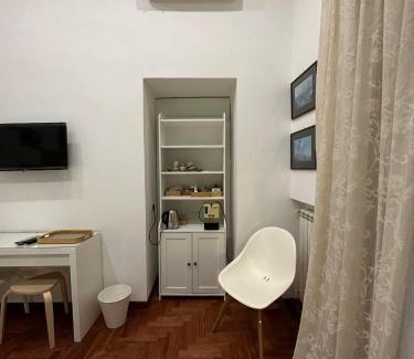 Quartieri Spagnoli Cama Y Desayuno | La stanza di Eleonora