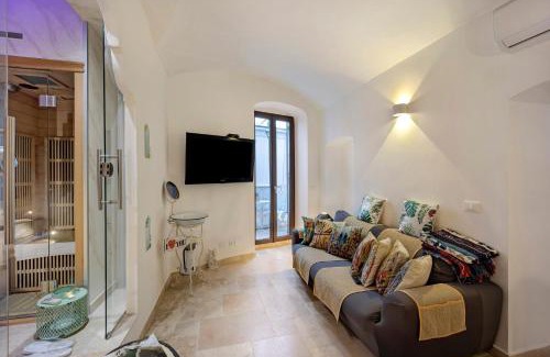 Dolceacqua Apartamento | La stanza segreta con spa privata